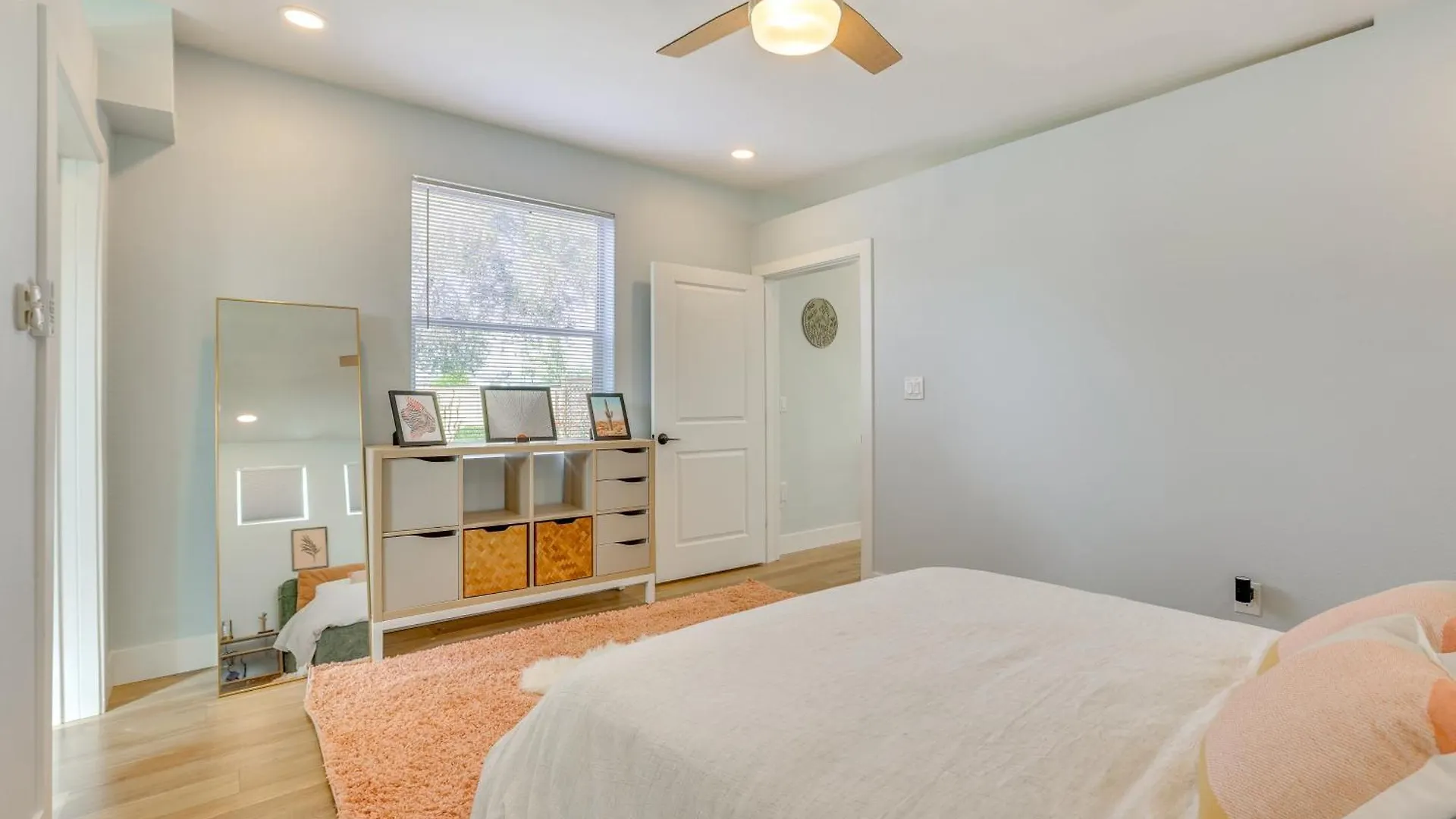 4 Mi To Downtown Phoenix Wfh-Friendly Apartment United States